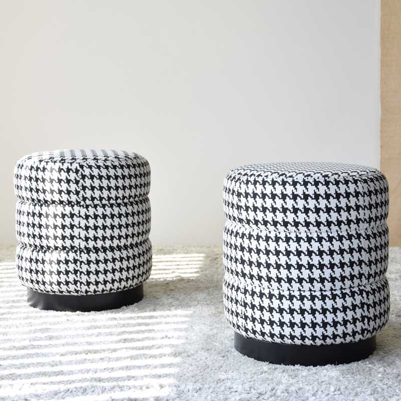 Pouf in upholstered in houndstooth white black