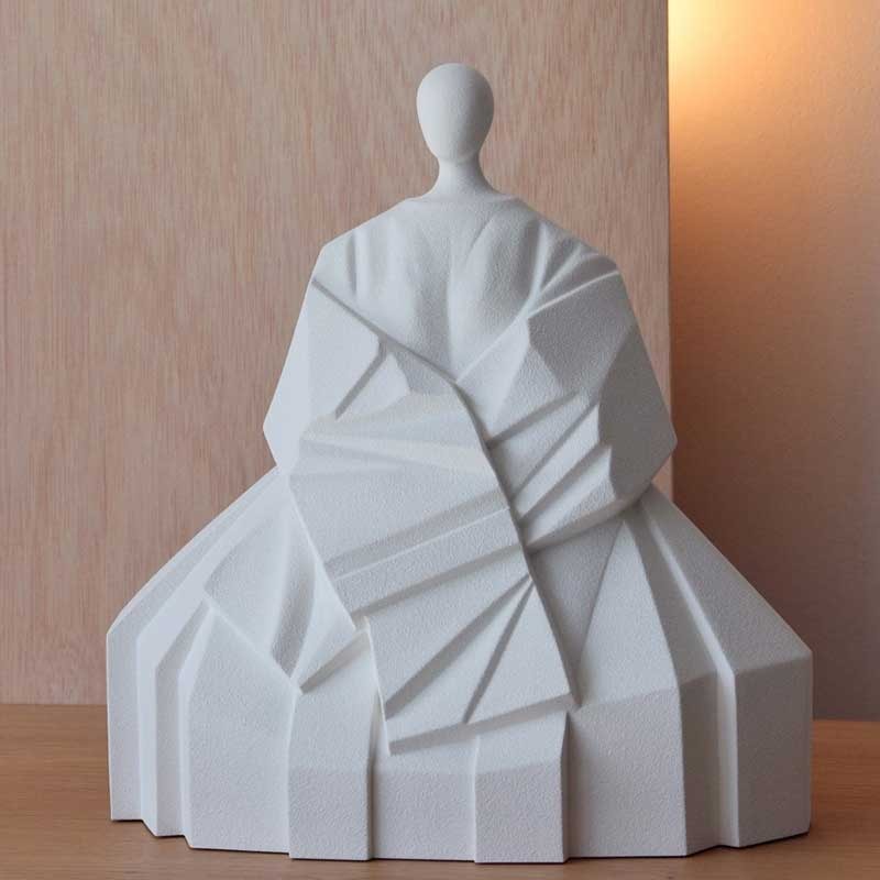 Sculpture japanese ceramic extended sleeve
