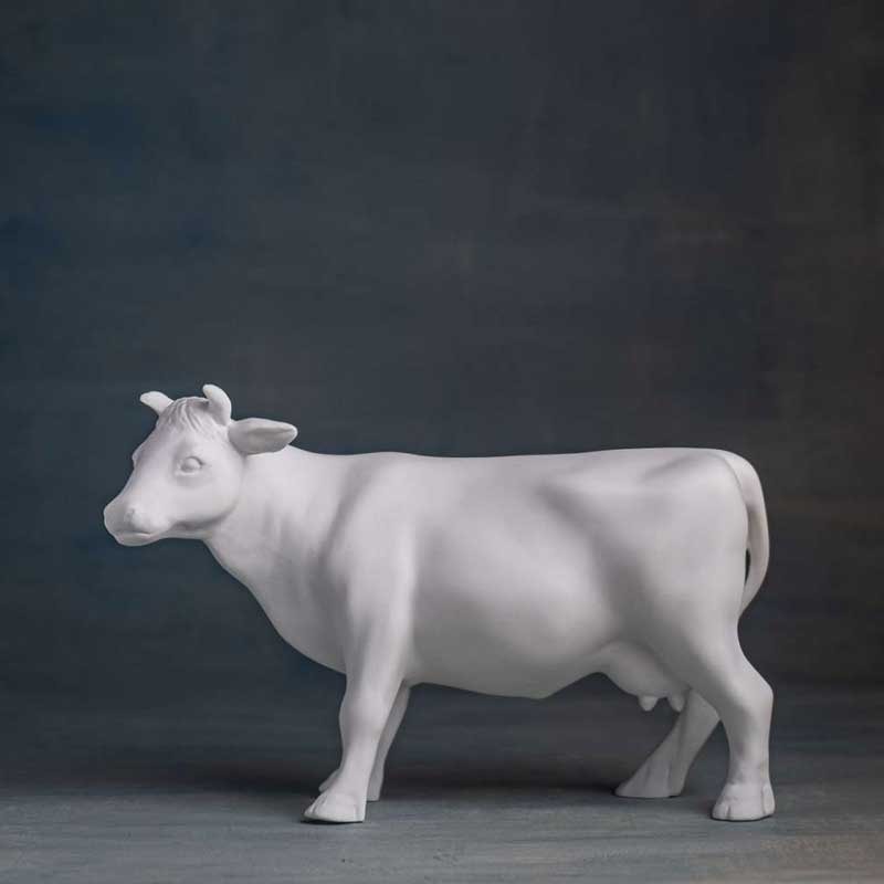 Figura de vaca GRETE – Porcelana Bone China