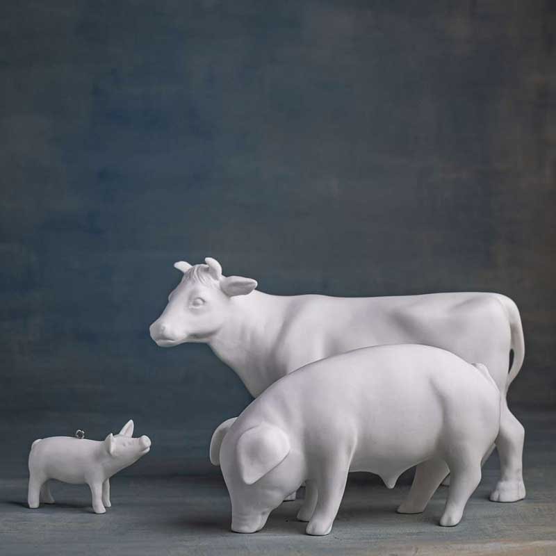 Figura de vaca GRETE – Porcelana Bone China