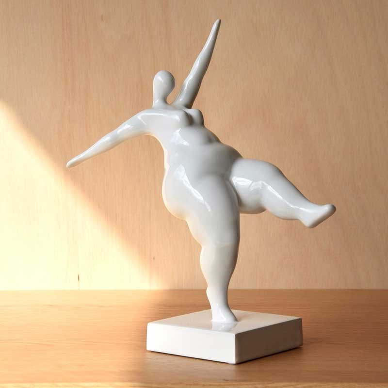 Ceramic sculpture in the back Fat cabbage